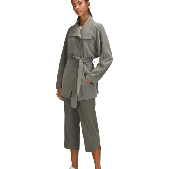 Lululemon Softstreme Belted Wrap Jacket Grey Sage XS/S